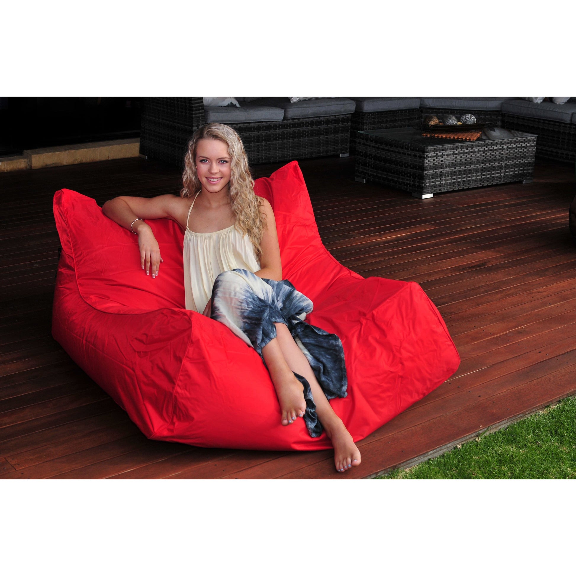 COLOSSUS - RED WATERPROOF BEAN BAG