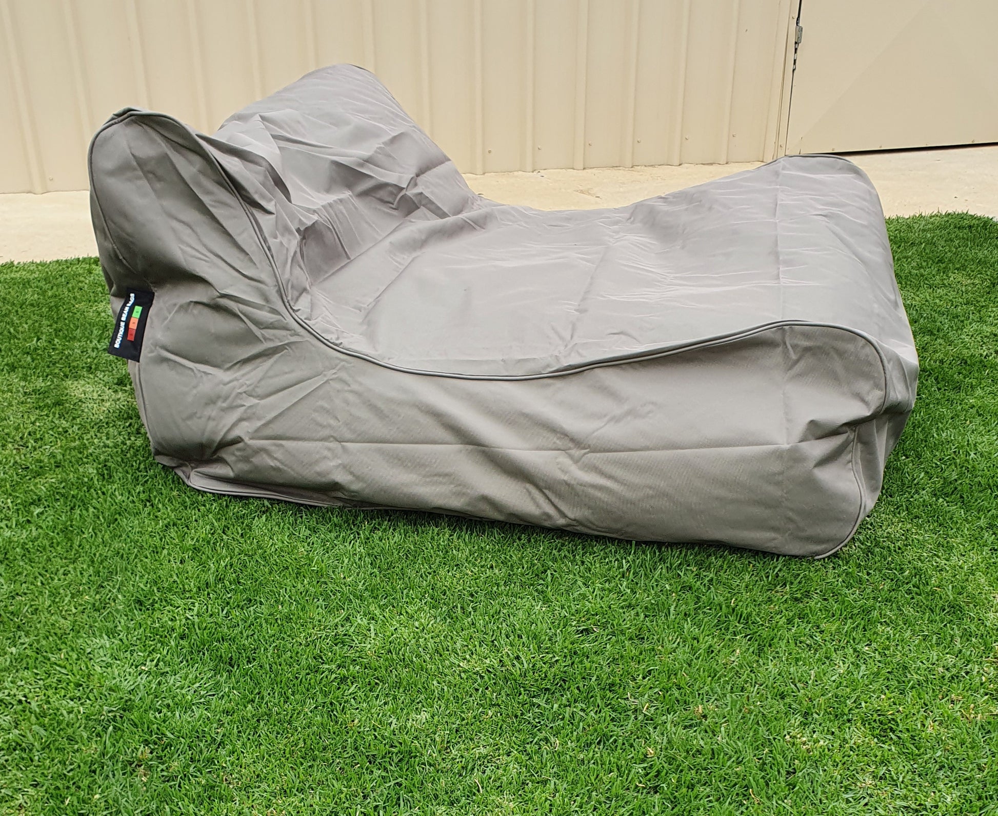 COLOSSUS SILVER OUTDOOR WATERPROOF BEAN BAG